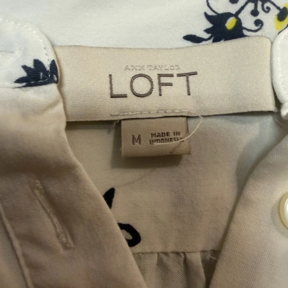 LOFT Boho Floral Tile Print Henley Coastal Grandmother Blouse Peasant Top M - Picture 10 of 11